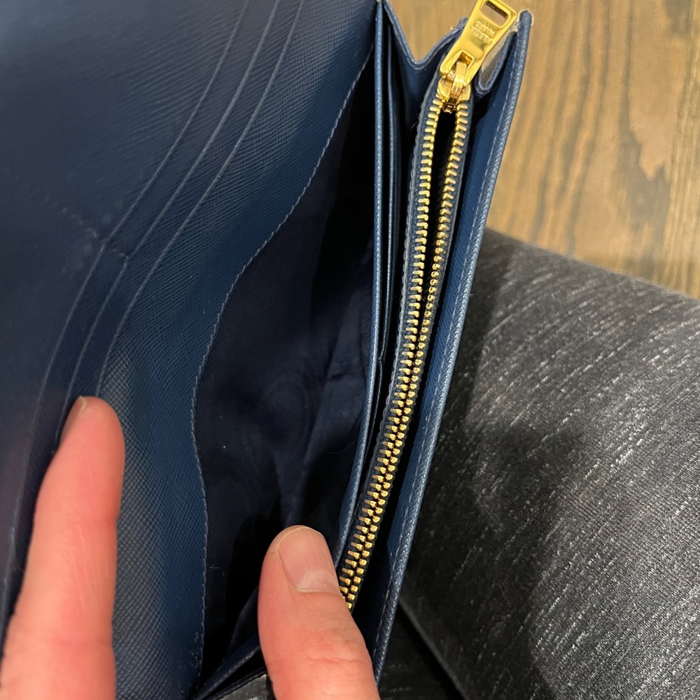 Authentic Prada wallet, NWOT - Picture 7 of 13